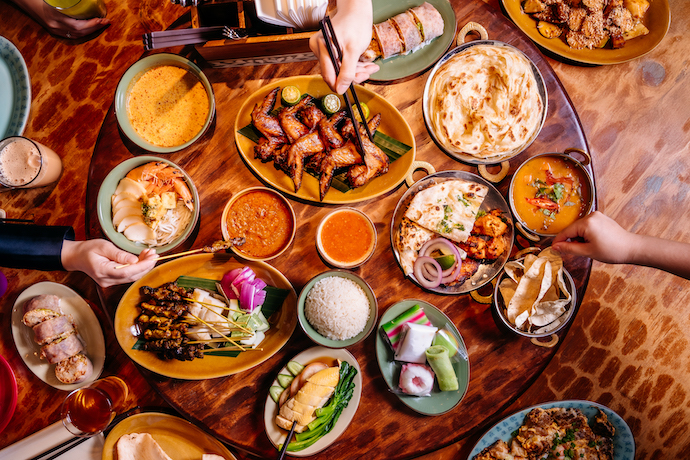 4 Fresh Experiences at the Revitalised Grand Hyatt Singapore - Indulge in a spectacular buffet spread of local flavours at StraitsKitchen